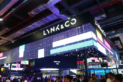 壹品光電 | LED透明屏助力LYNK&CO上海車展發(fā)布會(huì)